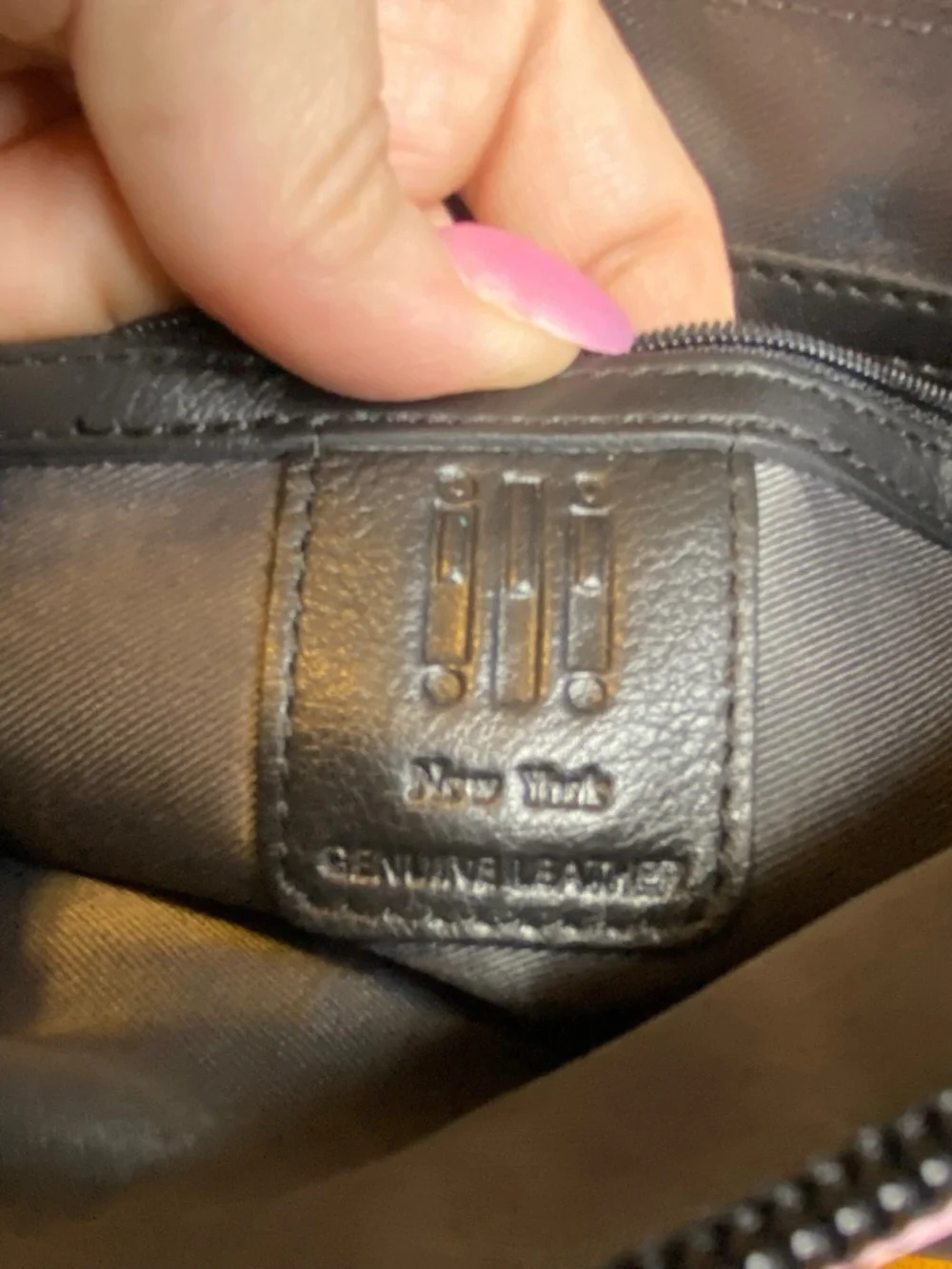iLi New York Black Pink Leather Crossbody Bag